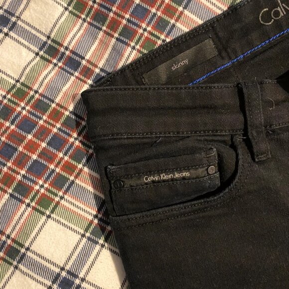 Black skinny CalvinKlein jeans - Picture 3 of 3